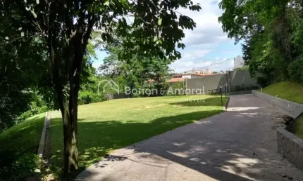 Casa de condomínio em área de preservação, condomínio único na cidade.