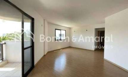 Apartamento à venda com 4 dormitórios, sendo 2 suítes, 137m² e 2 vagas de garagem