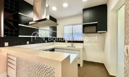 Casa a venda no Condomínio Jabuticabeiras - Morumbi