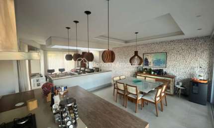 Casa para venda no condomínio Chácara Santa Margarida, em Barão Geraldo, Campinas, SP.