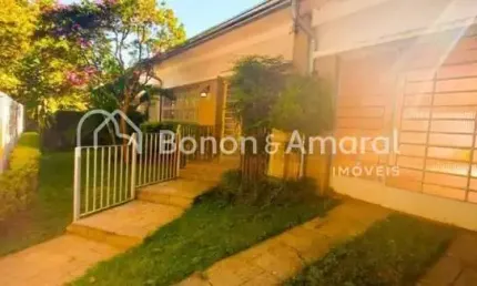 Casa com 3 Quartos sendo 1 suíte e 3 banheiros à Venda, 211 m²