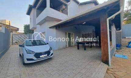 Casa sobrado à venda no Parque Alto Taquaral, bairro próximo ao Shopping Dom Pedro