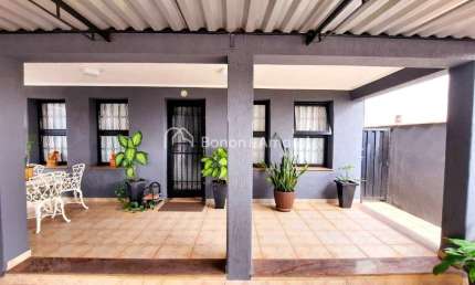 Casa com 3 quartos à venda na Rua Oscar Seixas de Queiroz, 195, Jardim Vista Alegre, Paulínia