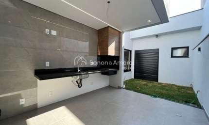 Casa térrea nova à venda no Condomínio Terras da Estância, Vila Monte Alegre, Paulínia.