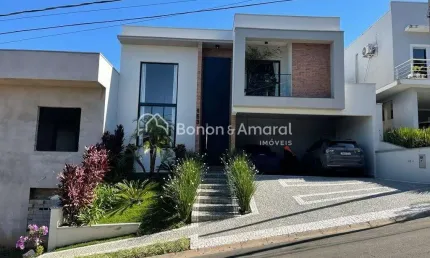 Casa Mobiliada à Venda em Valinhos - 3 Suítes, Piscina Aquecida e Espaço Gourmet em Condomínio Fechado