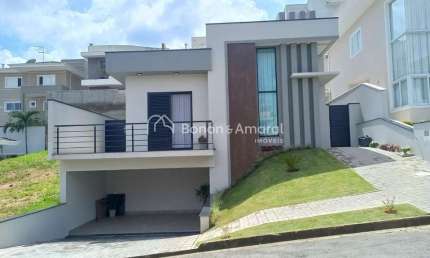 **Casa Nova e Aconchegante à Venda no Condomínio Portal do Jequitibá - Valinhos**