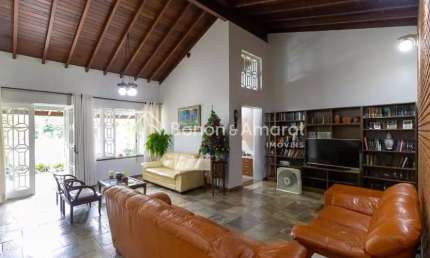Casa Espacosa com 5 Quartos e Excelente Localização na Cidade Universitária - Campinas