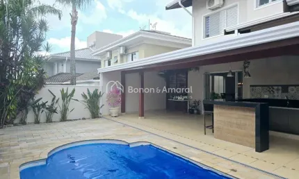 Casa sobrado à venda com 3 quartos ( sendo 3 suítes), no Condomínio Paineiras em Betel, Paulínia