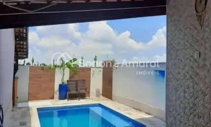 Casa a venda com 3 quartos e piscina em Paulínia, SP