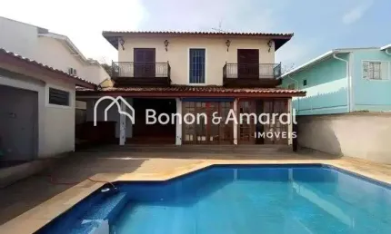 Casa a venda na Cidade Universitária, 4 quartos, 2 suítes