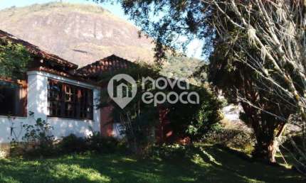 Casa com 4 quartos à venda na Rua João Alves de Moura, Iucas, Teresópolis