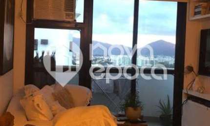 Recreio dos Bandeirantes | Apartamento 2 quartos, sendo 2 suites