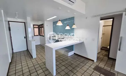 Recreio dos Bandeirantes | Apartamento 2 quartos, sendo 1 suite