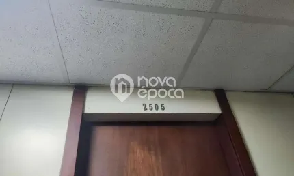 Sala comercial à venda na Rua Uruguaiana, Centro, Rio de Janeiro