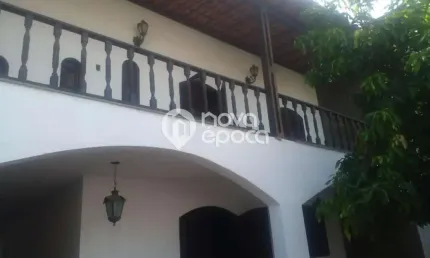 Casa com 5 quartos à venda na Rua Jatobá, Bento Ribeiro, Rio de Janeiro
