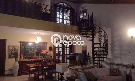 Casa com 4 quartos à venda na Rua Canavieiras, Grajaú, Rio de Janeiro