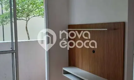 Apartamento com 2 quartos à venda na Rua Estremadura, Irajá, Rio de Janeiro