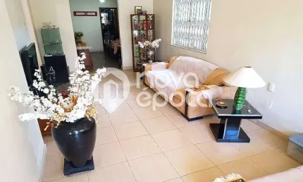 Casa com 3 quartos à venda na Rua Araxá, Grajaú, Rio de Janeiro