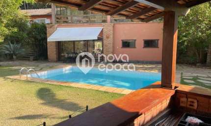 Casa com 4 quartos à venda na Rua Léo Ferraz Alves, Corrêas, Petrópolis
