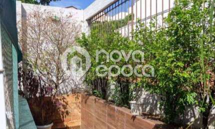 Casa com 5 quartos à venda na Rua Araxá, Grajaú, Rio de Janeiro