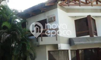 Recreio dos Bandeirantes | Casa 4 quartos, sendo 2 suites