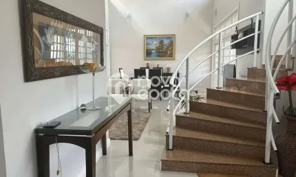 Freguesia (Jacarepaguá) | Casa 4 quartos, sendo 4 suites