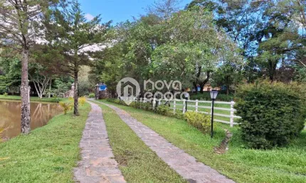 Fazenda à venda na Estrada Rio-caxambu Km 14 Rod. Sebastião Alves Do Nascimento, Centro, Queluz