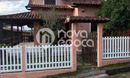 Casa com 3 quartos à venda na Rua das Laranjeiras, Retiro (Bacaxá), Saquarema