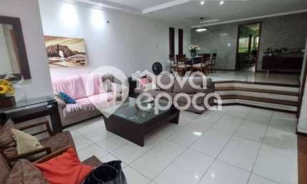 Jardim Vinte e Cinco de Agosto | Casa 5 quartos, sendo 4 suites
