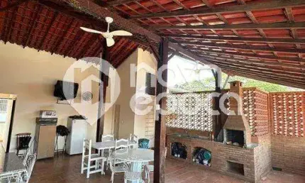 Casa com 5 quartos à venda na Rua Batovi, Vila Kosmos, Rio de Janeiro
