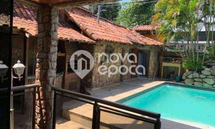 Freguesia (Jacarepaguá) | Casa 3 quartos, sendo 3 suites