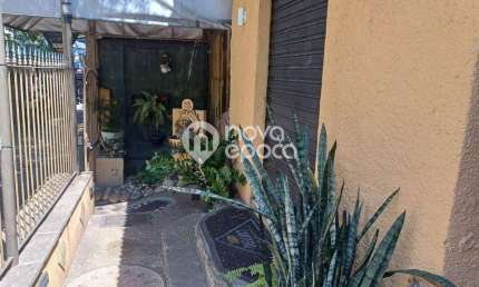 Casa com 2 quartos à venda na Rua Uberaba, Grajaú, Rio de Janeiro