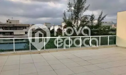 Recreio dos Bandeirantes | Cobertura 2 quartos, sendo 1 suite