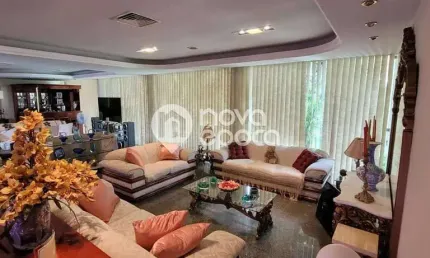 Freguesia (Jacarepaguá) | Casa 7 quartos, sendo 6 suites