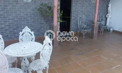 Casa com 4 quartos à venda na Rua Caruaru, Grajaú, Rio de Janeiro