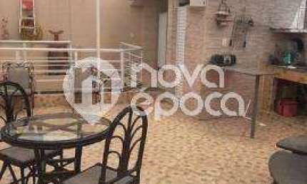 Casa com 3 quartos à venda na Travessa Petúnia, Catete, Rio de Janeiro