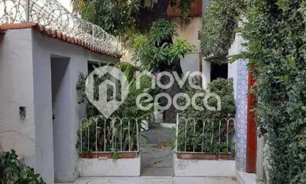 Casa com 8 quartos à venda na Rua Esberard, São Cristóvão, Rio de Janeiro