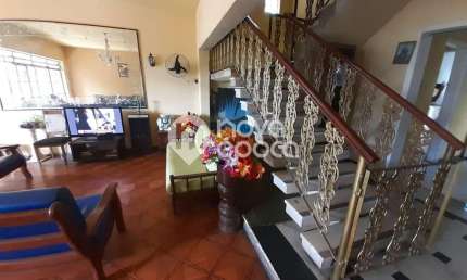 Casa em condomínio fechado com 6 quartos à venda na Rua Enes Filho, Penha Circular, Rio de Janeiro