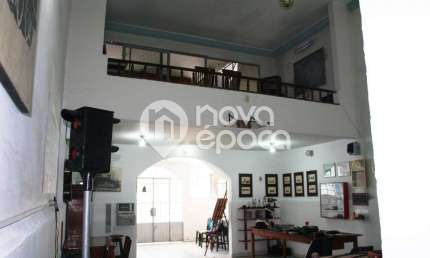 Piedade | Prédio Comercial 3 quartos, sendo 2 suites