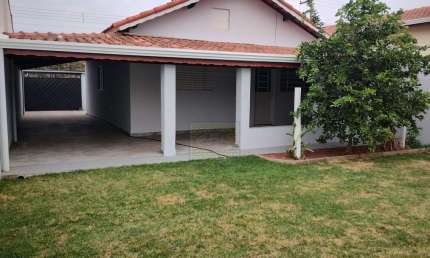 Casa / Sobrado no Parque Residencial Groot em Holambra