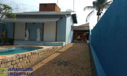 Casa com 3 quartos à venda na Rua Das Violetas, 16, Jardim Holanda, Holambra