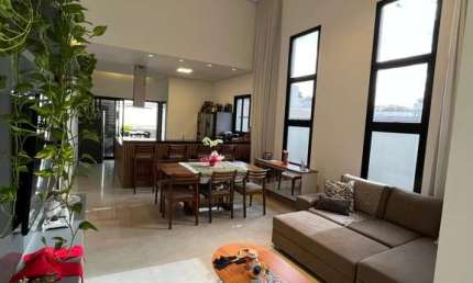 Casa / Sobrado em Condomínio no Residencial Flor D Aldeia em Holambra