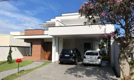 Casa / Sobrado em Condomínio no Residencial Nova Holanda em Holambra