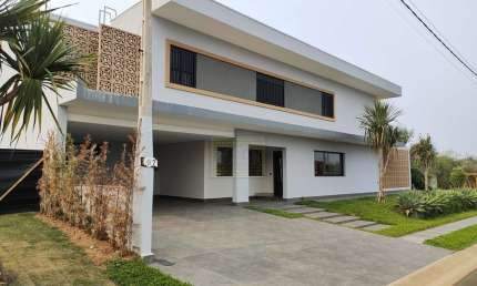 Casa / Sobrado em Condomínio no Residencial Portal do Sol em Holambra