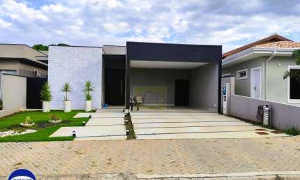 Casa / Sobrado em Condomínio no Residencial Flor D Aldeia em Holambra