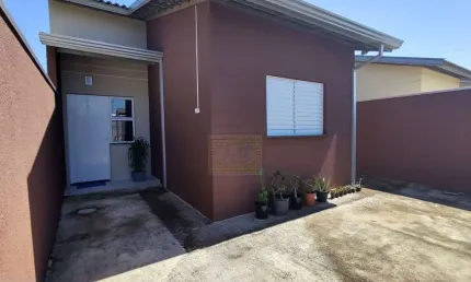 Casa com 2 quartos à venda na Rietjens, 431, Parque Residencial Imigrantes, Holambra