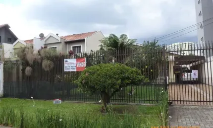 TERRENO A VENDA NO BAIRRO PORTÃO, A MEIA QUADRA DA RUA JOÃO BETTEGA