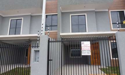 TRIPLEX A VENDA NO BAIRRO UBERABA DE FRENTE PARA A RUA