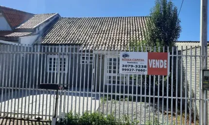 CASA TERREA A VENDA NO BAIRRO XAXIM, A 400M DA RUA FRANCISCO DEROSSO