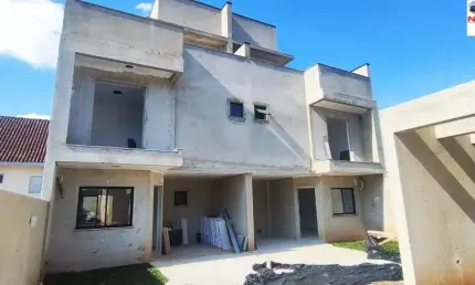 Triplex a venda no bairro uberaba, próximo ao clube nikei